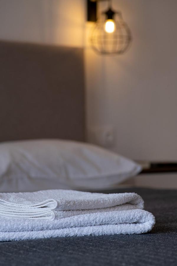 Pantheon Hotel ปาติติริ ภายนอก รูปภาพ