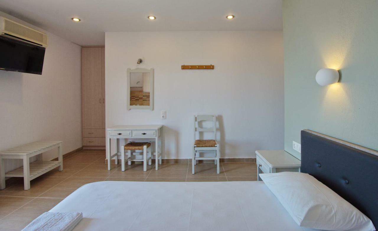 Pantheon Hotel ปาติติริ ภายนอก รูปภาพ